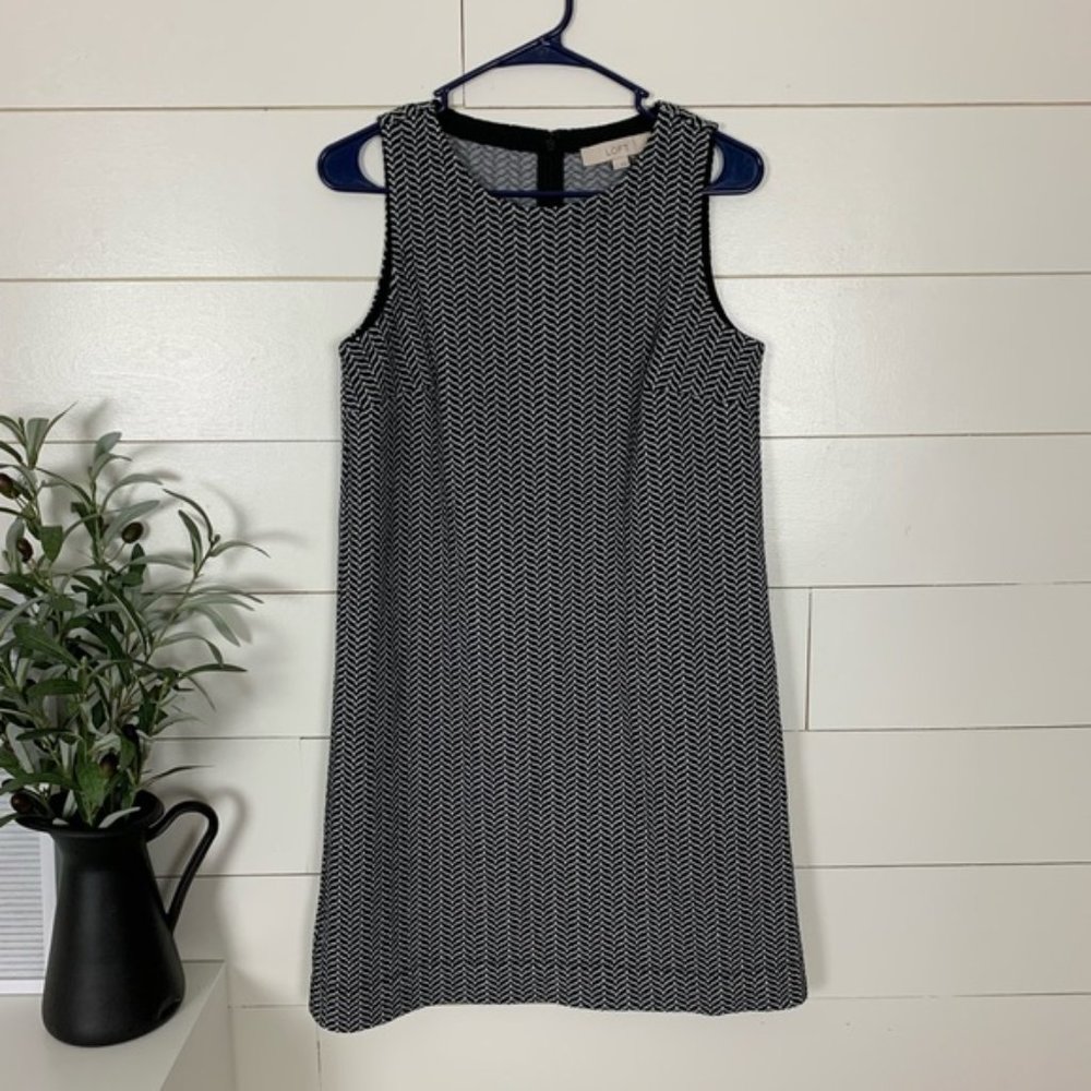 LOFT Geometric Black and White Chevron Shift Dress - XS